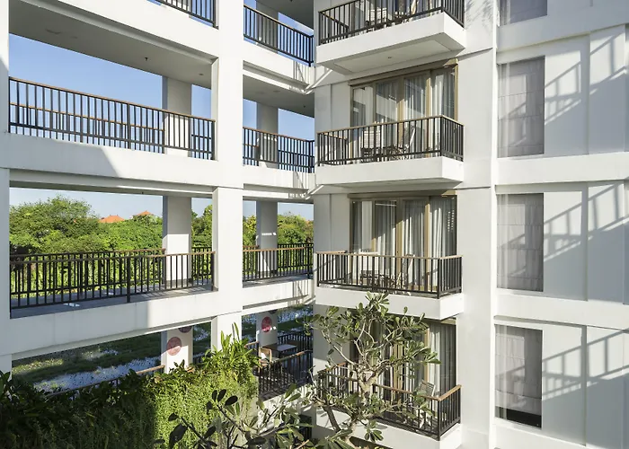 D'primahotel Petitenget 2 4*