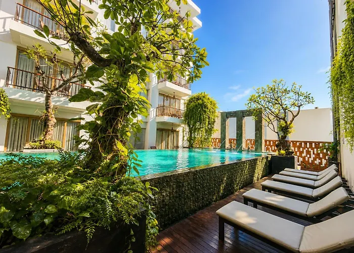 D'primahotel Petitenget 2 4*